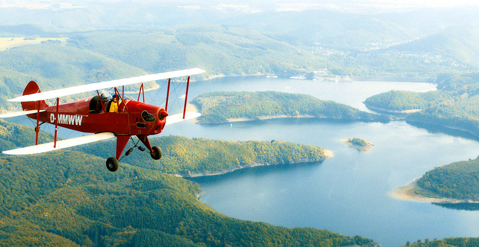 Ein Gärtner fliegt davon "Grüner wird’s nicht" im Kino chilli