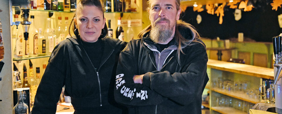 Wollen den Eimer weiterleben lassen: Resa Kapitz & Tobias Schmutz