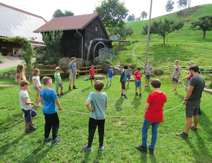 Junior-Ranger beim Gruppenspiel 