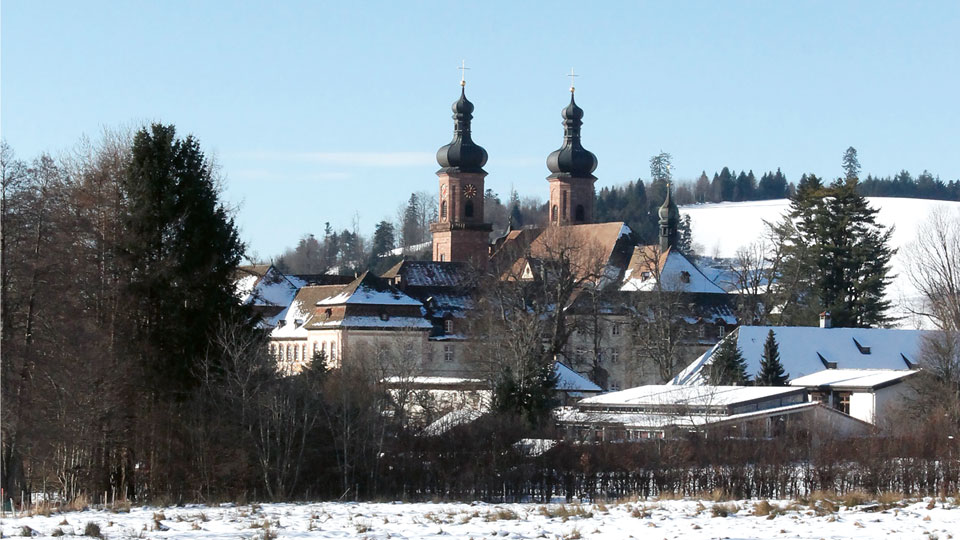 Kirchtürme von St. Peter im Schnee