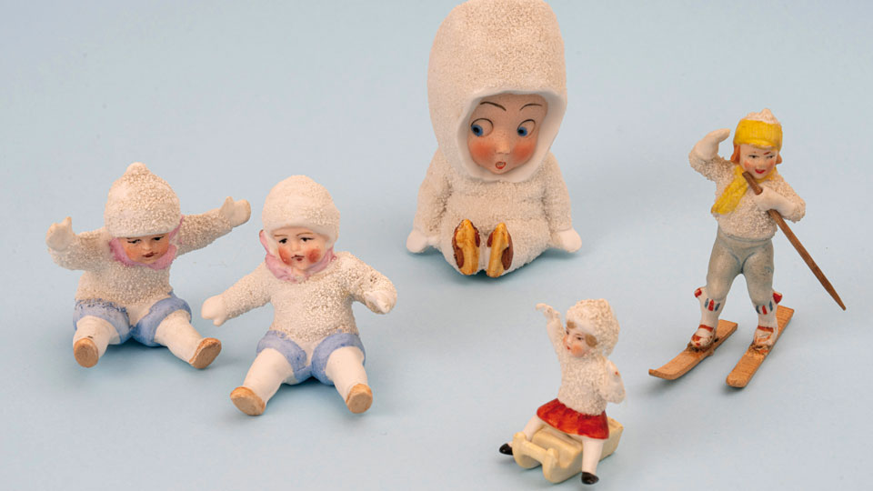 Sogenannte "Snowbabies" der Ausstellung des Spielzeug Welten Museum Basel
