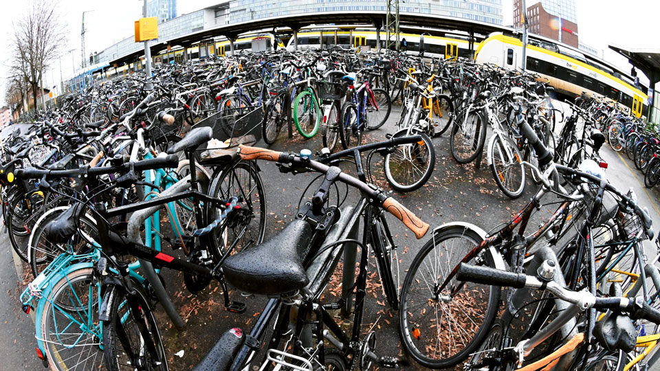 Fahrradparkplatz am Bahnhof Freiburg