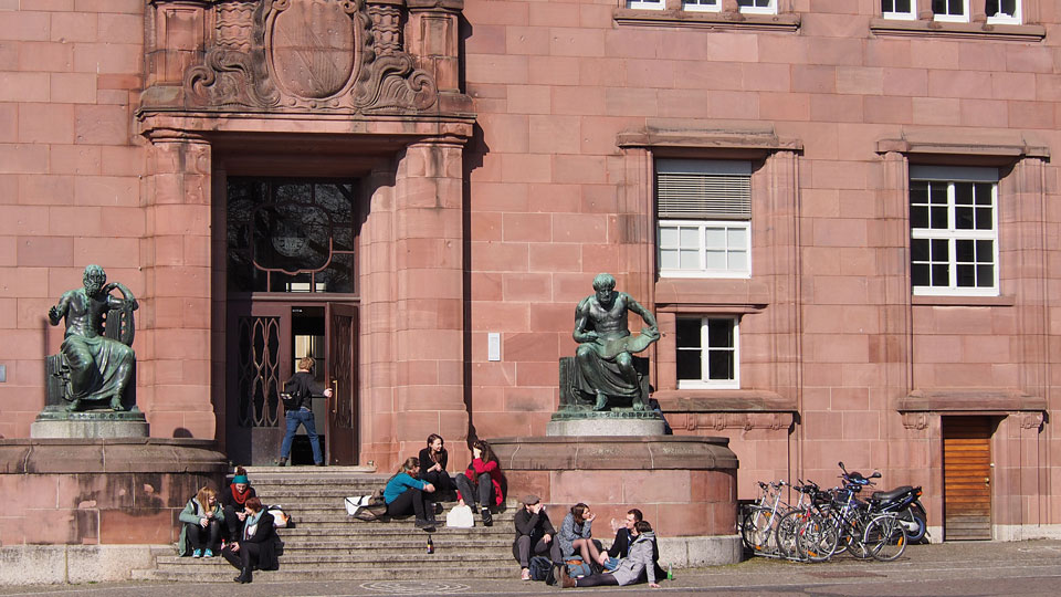 Albert-Ludwigs-Universität Freiburg