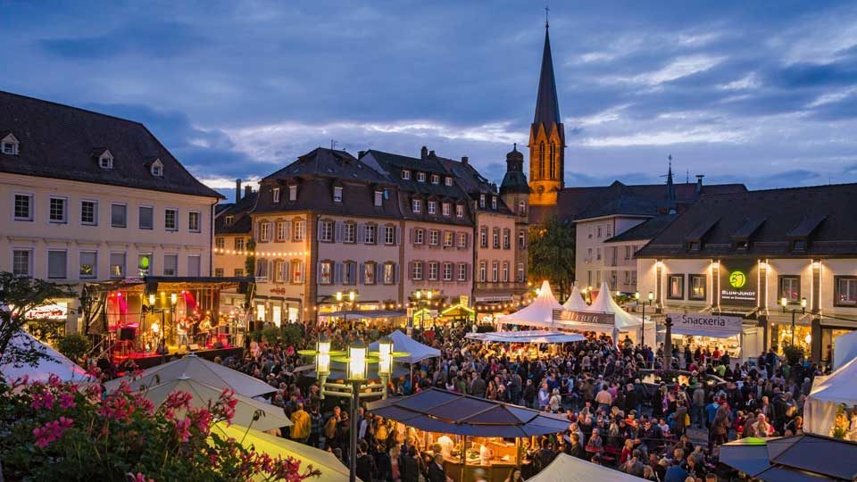 weinfest_Ansicht-Marktplatz-Martin-Ziaja